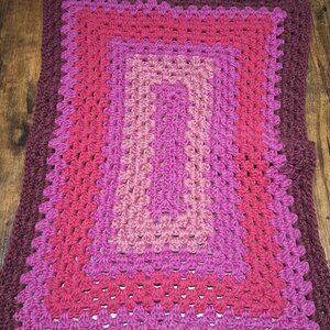 small crochet pet blanket